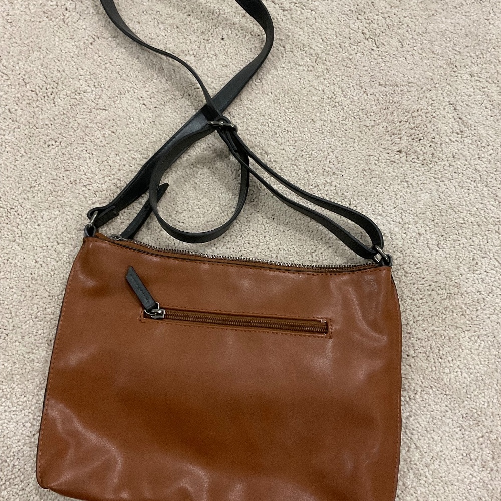 Roots purse